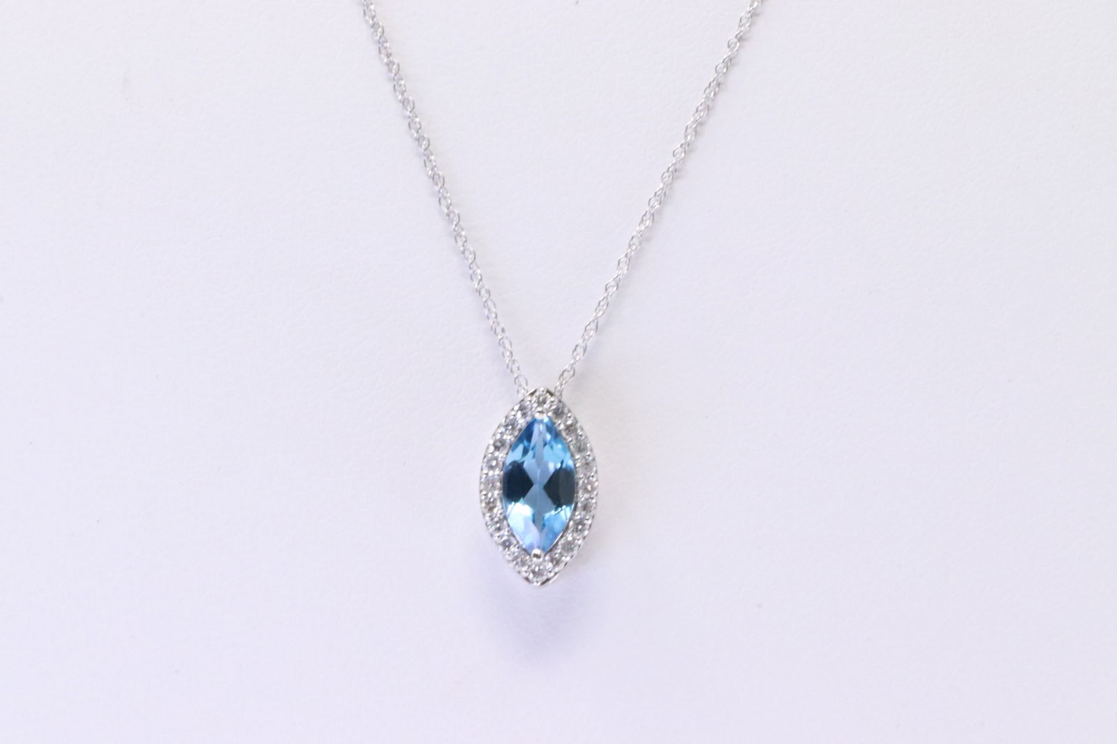 Blue Topaz & Diamond Pendant / Necklace 14Kt. (1 of 4)