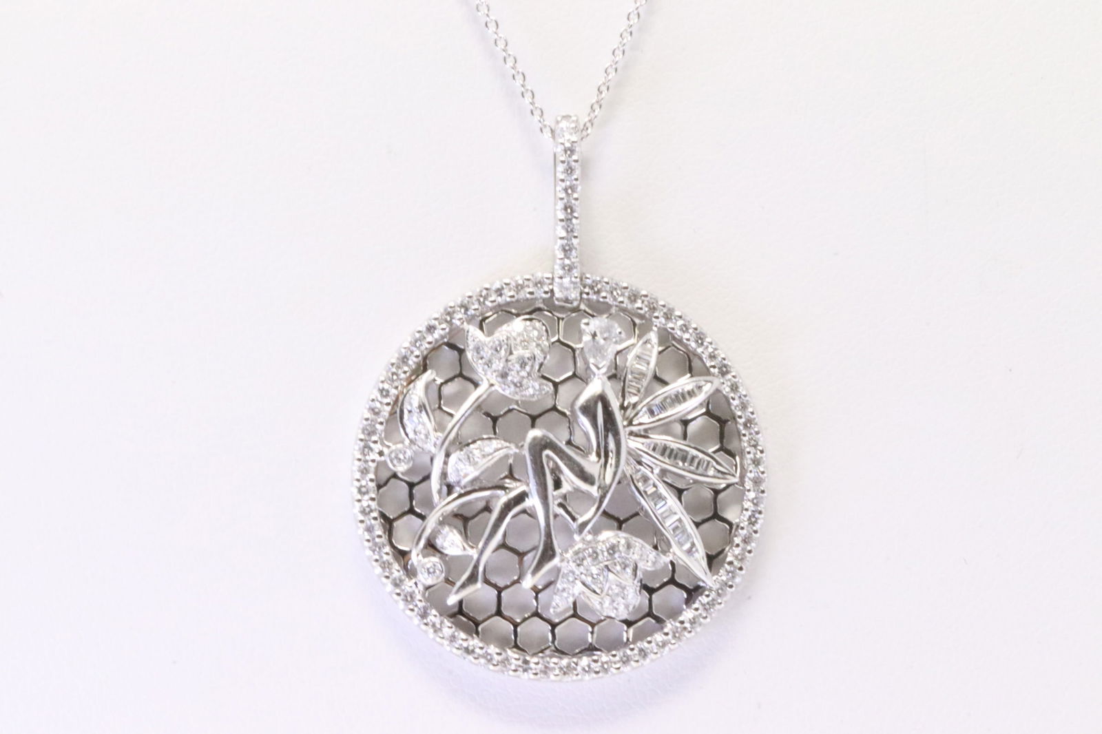 Tinkerbell Diamond Pendant 18Kt. (1 of 4)