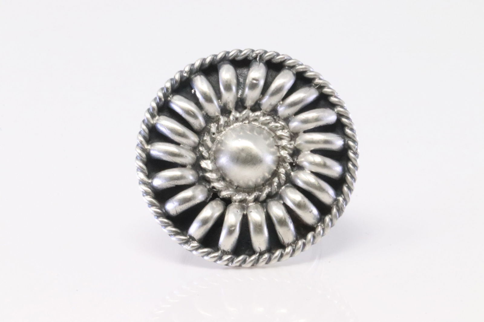 Native America Navajo Sterling Silver Design Ring By Manuel Johnson. (1 of 4)