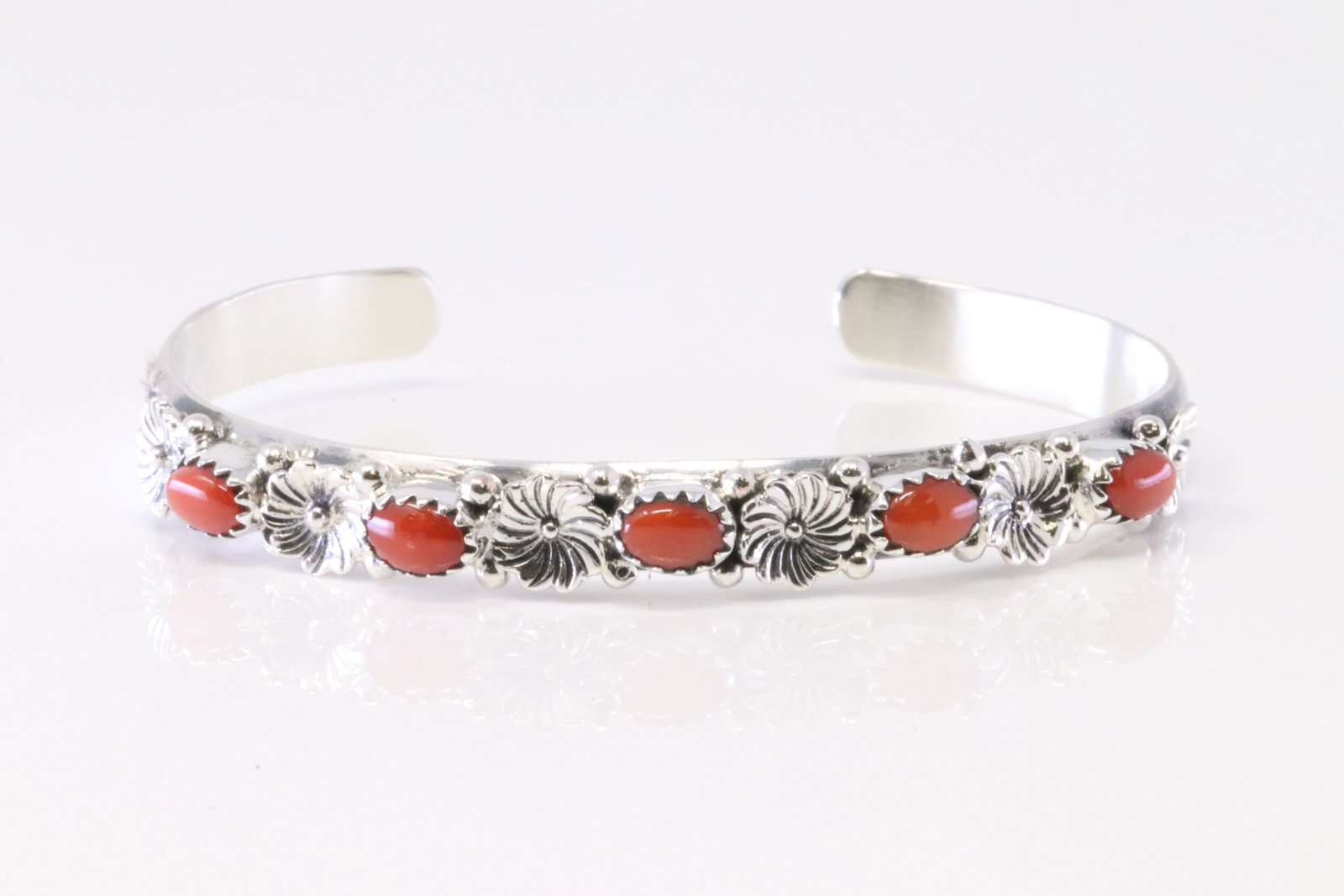 Native America Navajo Sterling Silver Coral Bracelet Floral Cuff By Harris Largo.: This is a Native America Navajo Sterling Silver Coral Bracelet Floral Cuff By Harris Largo.
