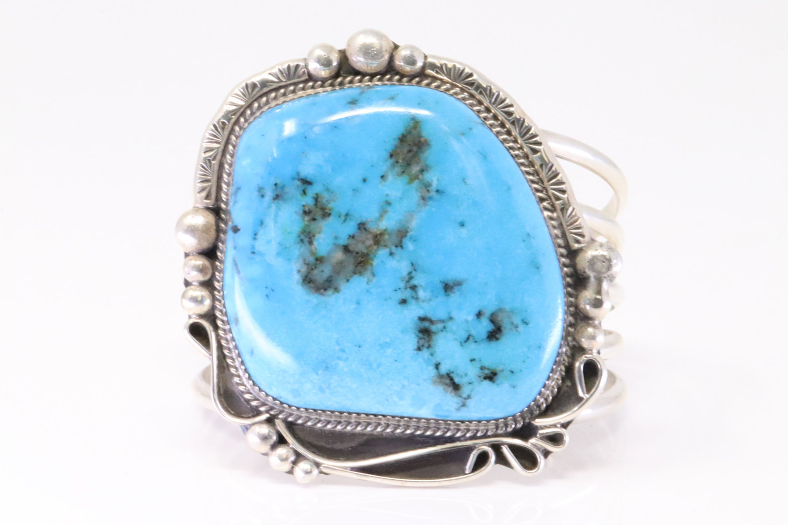 Native America Navajo Sterling Silver Turquoise Bracelet Cuff By Ray Nez.: This is a Native America Navajo Sterling Silver Turquoise Bracelet Cuff By Ray Nez.