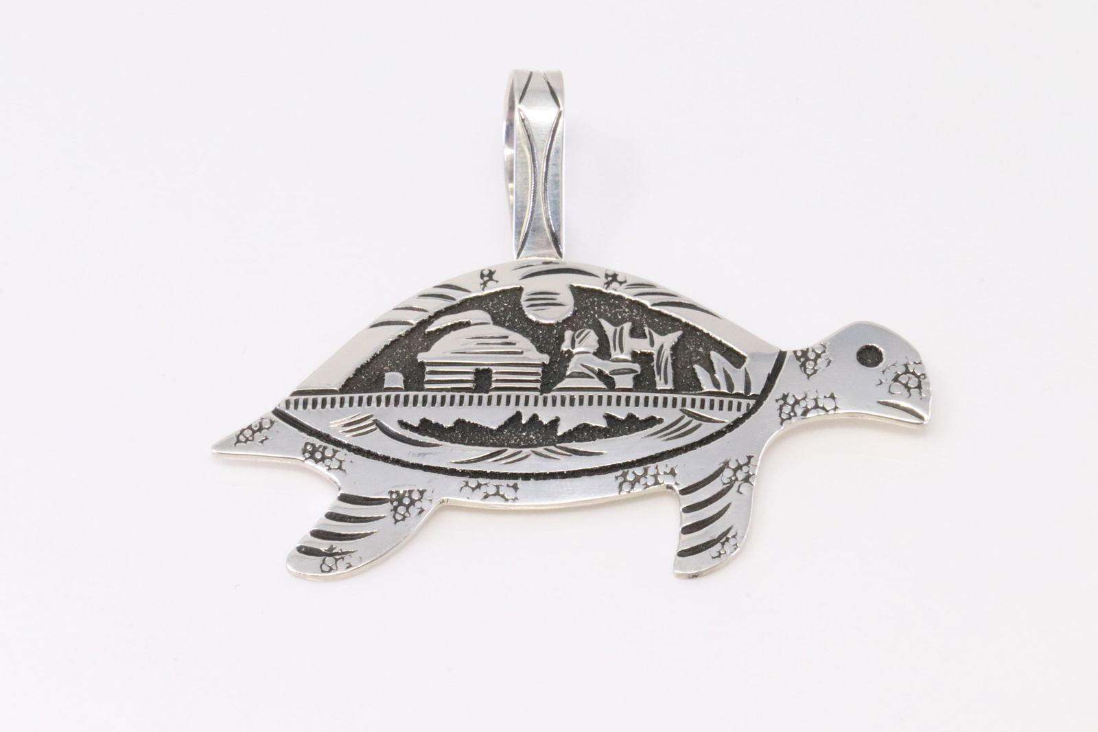 Native America Navajo Sterling Silver Turtle Pendant Cuff By R.Singer. (1 of 3)