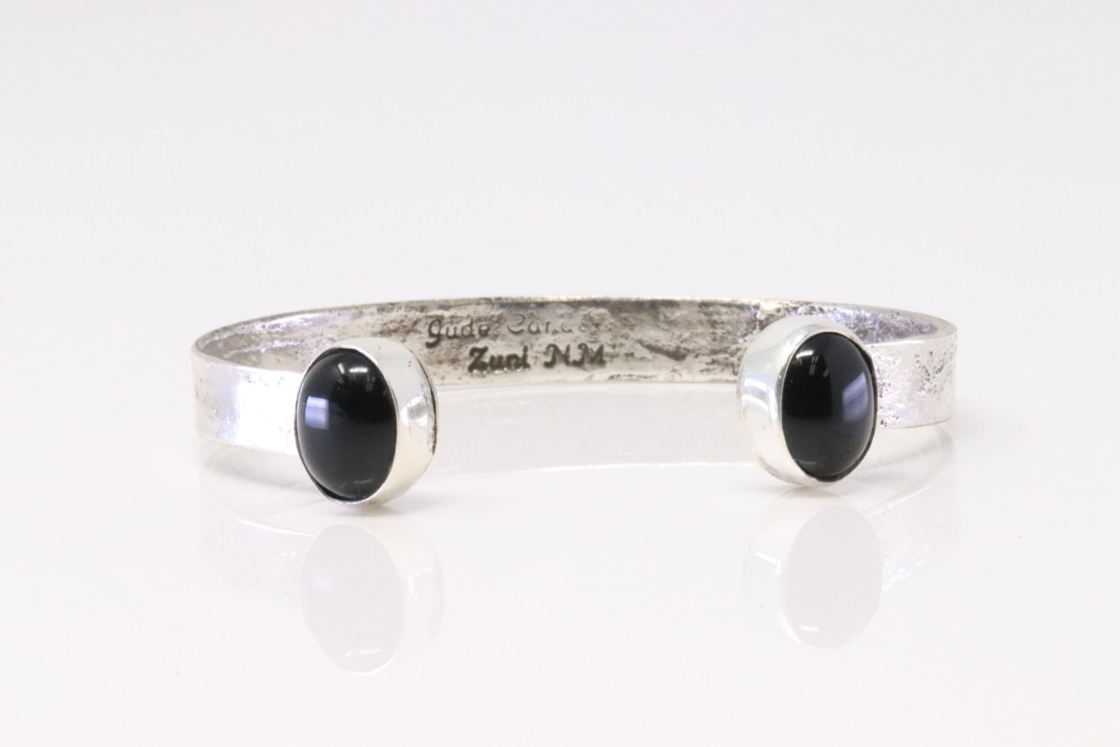 Native American Zuni Sterling Silver Black Onyx Bracelet By Jude Candelaria.: This is a Native American Zuni Sterling Silver Black Onyx Bracelet By Jude Candelaria.