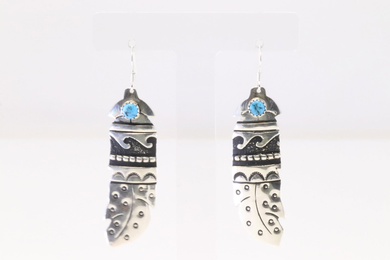 Native America Navajo Sterling Silver Turquoise Feather Dangling Earring's By T&R Singer.: This is a Native America Navajo Sterling Silver Turquoise Feather Dangling Earring's By T&R Singer.