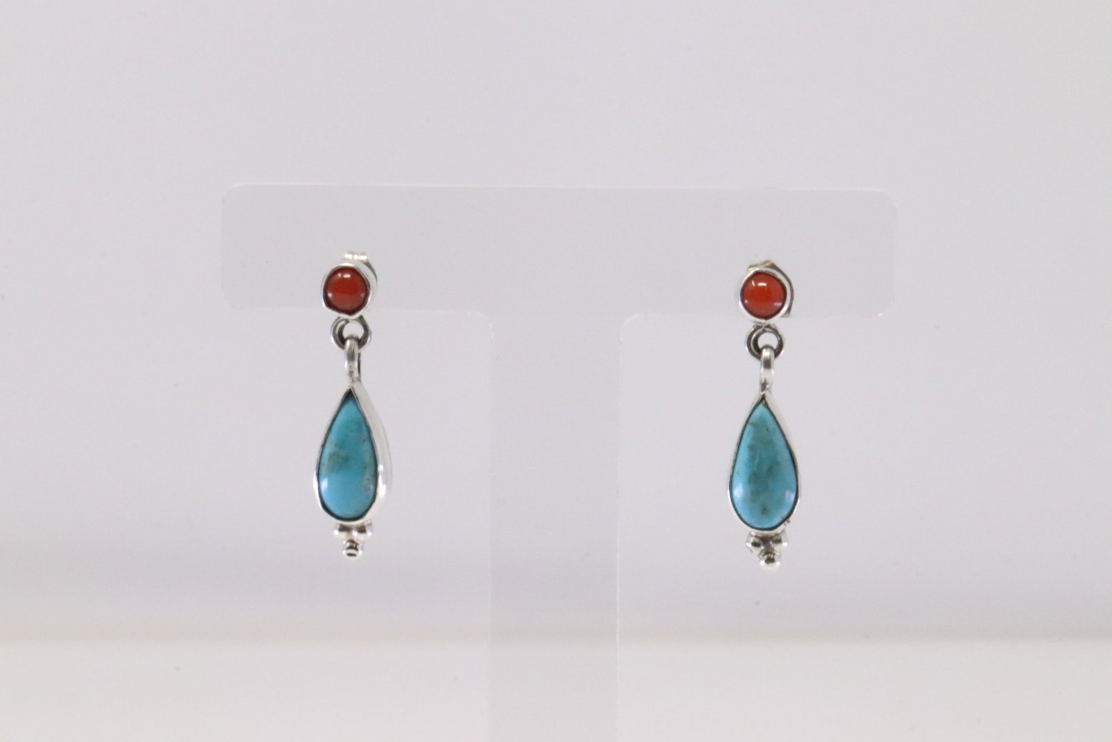 Native America Navajo Sterling Silver Coral & Turquoise Post Earring's By Gary Shorty.: This is a Native America Navajo Sterling Silver Coral & Turquoise Post Earring's By Gary Shorty.