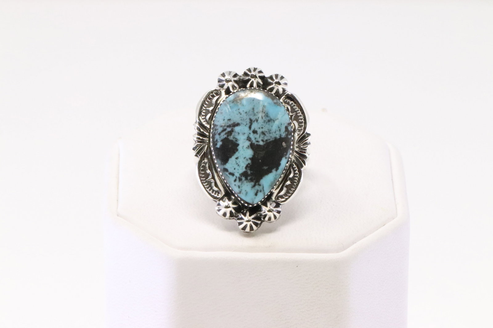 Native America Navajo Sterling Silver Turquoise Ring By Sadie Jim.: This is a Native America Navajo Sterling Silver Turquoise Ring By Sadie Jim. Ring size: 7.75.