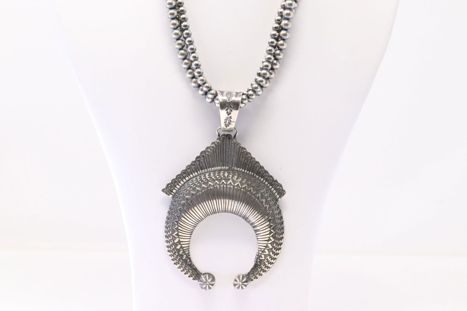 Native America Navajo Sterling Silver Pendant Naja By Sunshine Reeves. With 3 Strand Pearl Beaded (1 of 4)