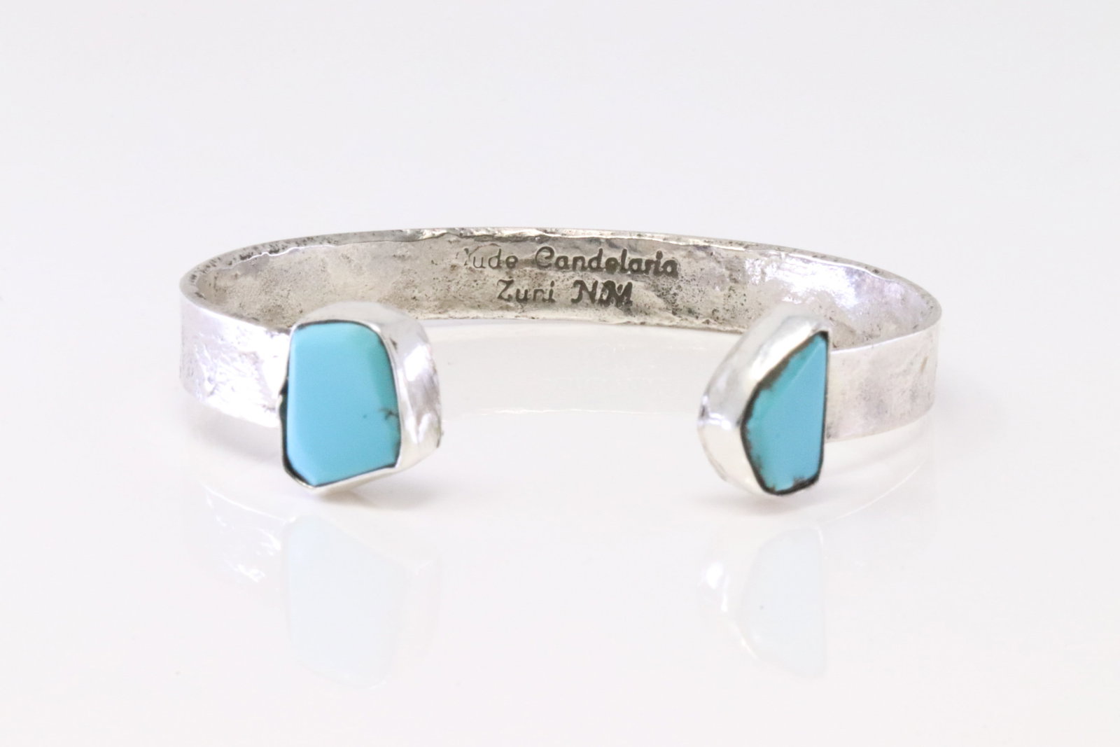 Native American Zuni Sterling Silver Kingman Turquoise Bracelet By Jude Candelaria.: This is a Native American Zuni Sterling Silver Kingman Turquoise Bracelet By Jude Candelaria.