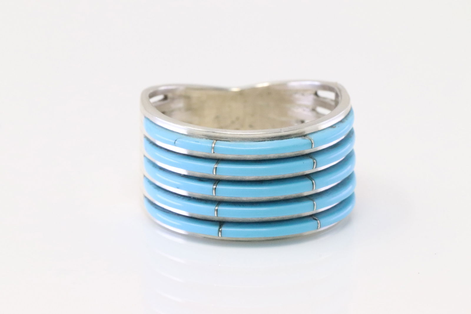 Native America Navajo Sterling Silver Turquoise Inlay Ring. (1 of 4)