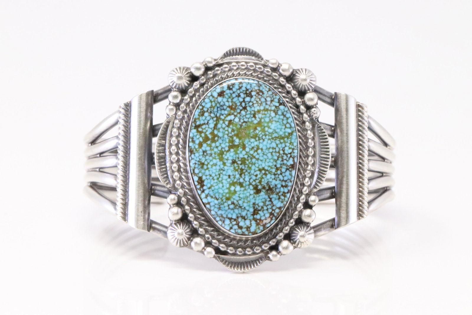 Native America Navajo Sterling Silver Kingman Turquoise Bracelet By Tom Lewis.: This is a Native America Navajo Sterling Silver Kingman Turquoise Bracelet By Tom Lewis. Total weight: 68.20 Grams.