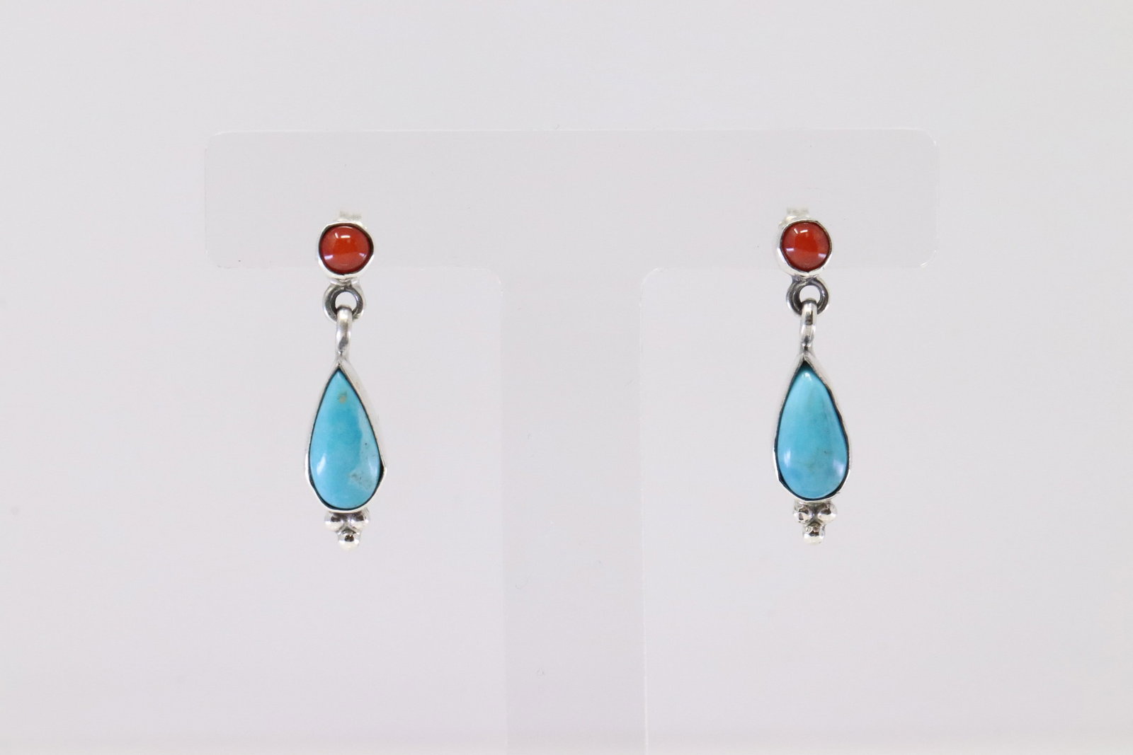 Native America Navajo Sterling Silver Coral & Turquoise Post Earring's By Gary Shorty.: This is a Native America Navajo Sterling Silver Coral & Turquoise Post Earring's By Gary Shorty.