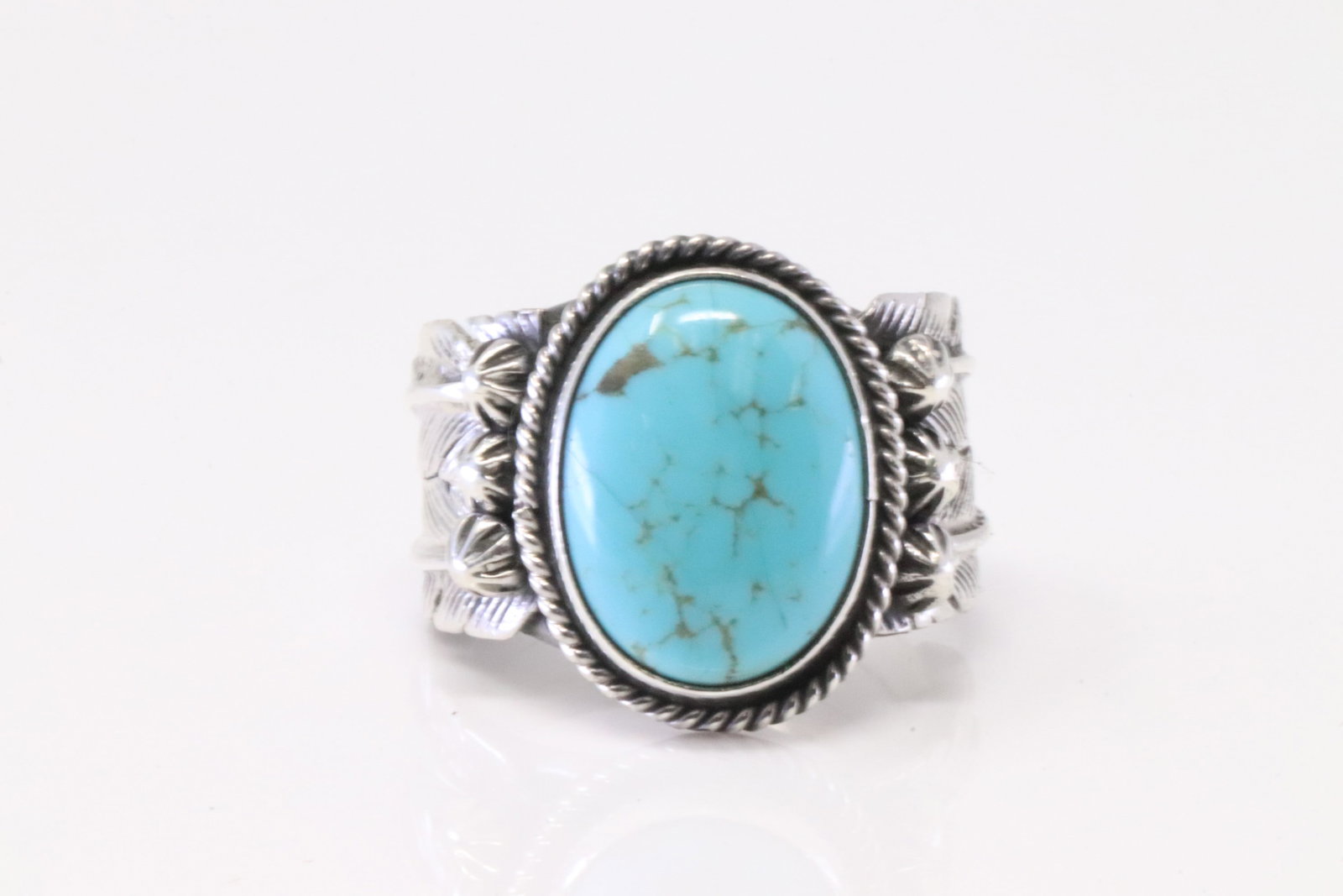 Native America Navajo Sterling Silver Turquoise Ring By Bobby Platero.: This is a Native America Navajo Sterling Silver Turquoise Ring By Bobby Platero. Ring size: 7.25.