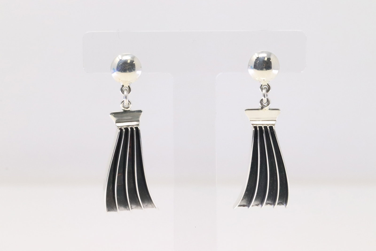 Native America Navajo Sterling Silver Waves Post / Dangling Earring's By James Bahe.: This is a Native America Navajo Sterling Silver Waves Post / Dangling Earring's By James Bahe.