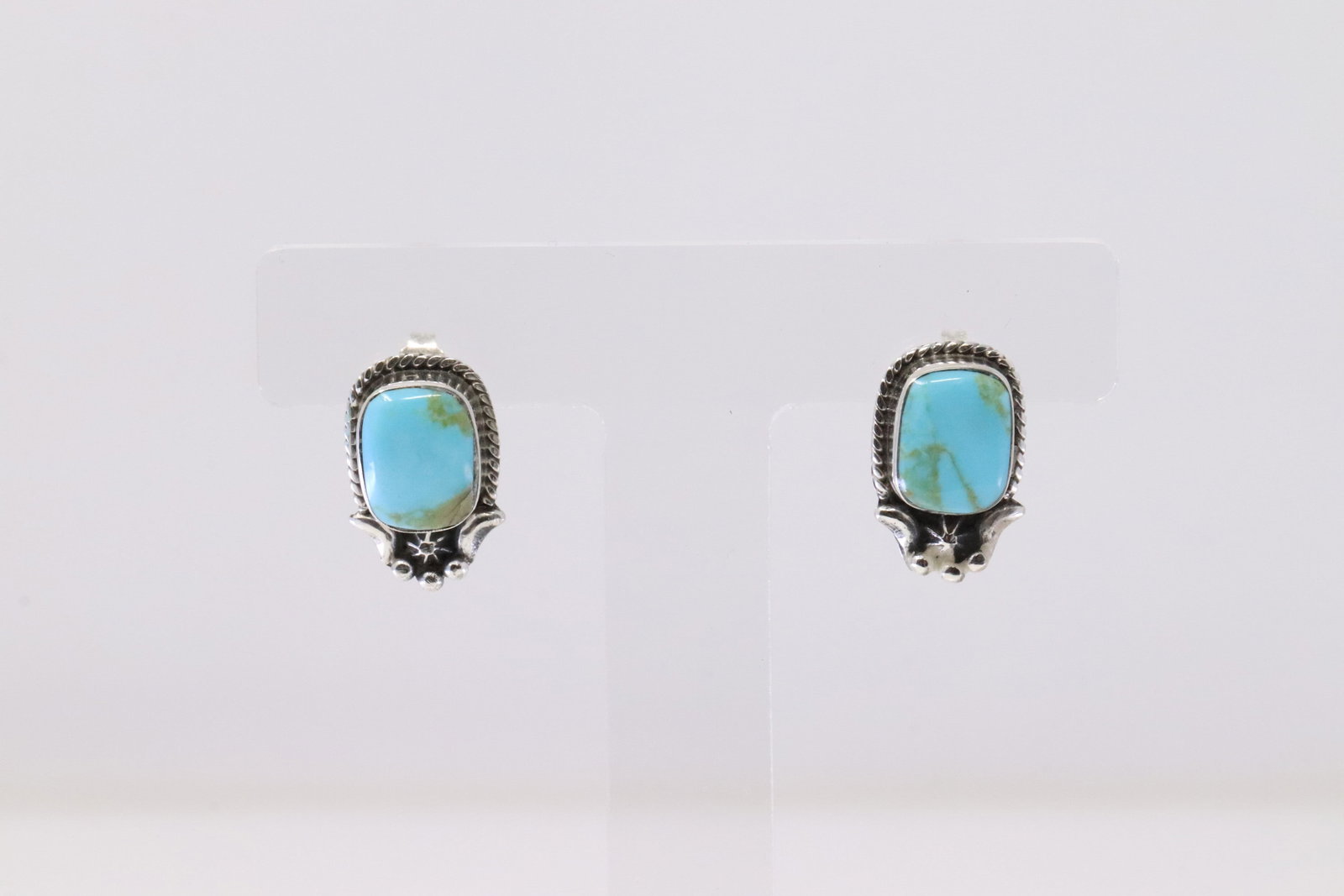 Native America Navajo Sterling Silver Turquoise Post Earring's By Etta Larry.: This is a Native America Navajo Sterling Silver Turquoise Post Earring's By Etta Larry.