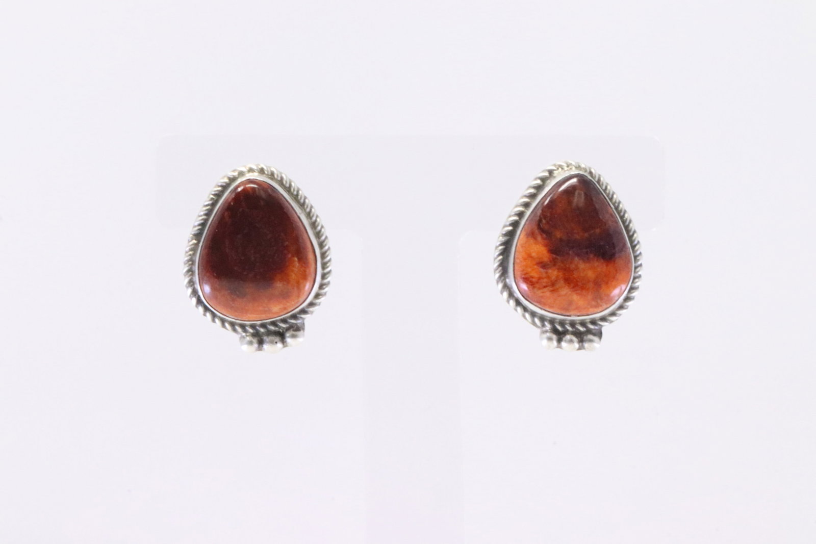 Native America Navajo Sterling Silver Spiny Oyster Post Earring's By Judith Dixon.: This is a Native America Navajo Sterling Silver Spiny Oyster Post Earring's By Judith Dixon.