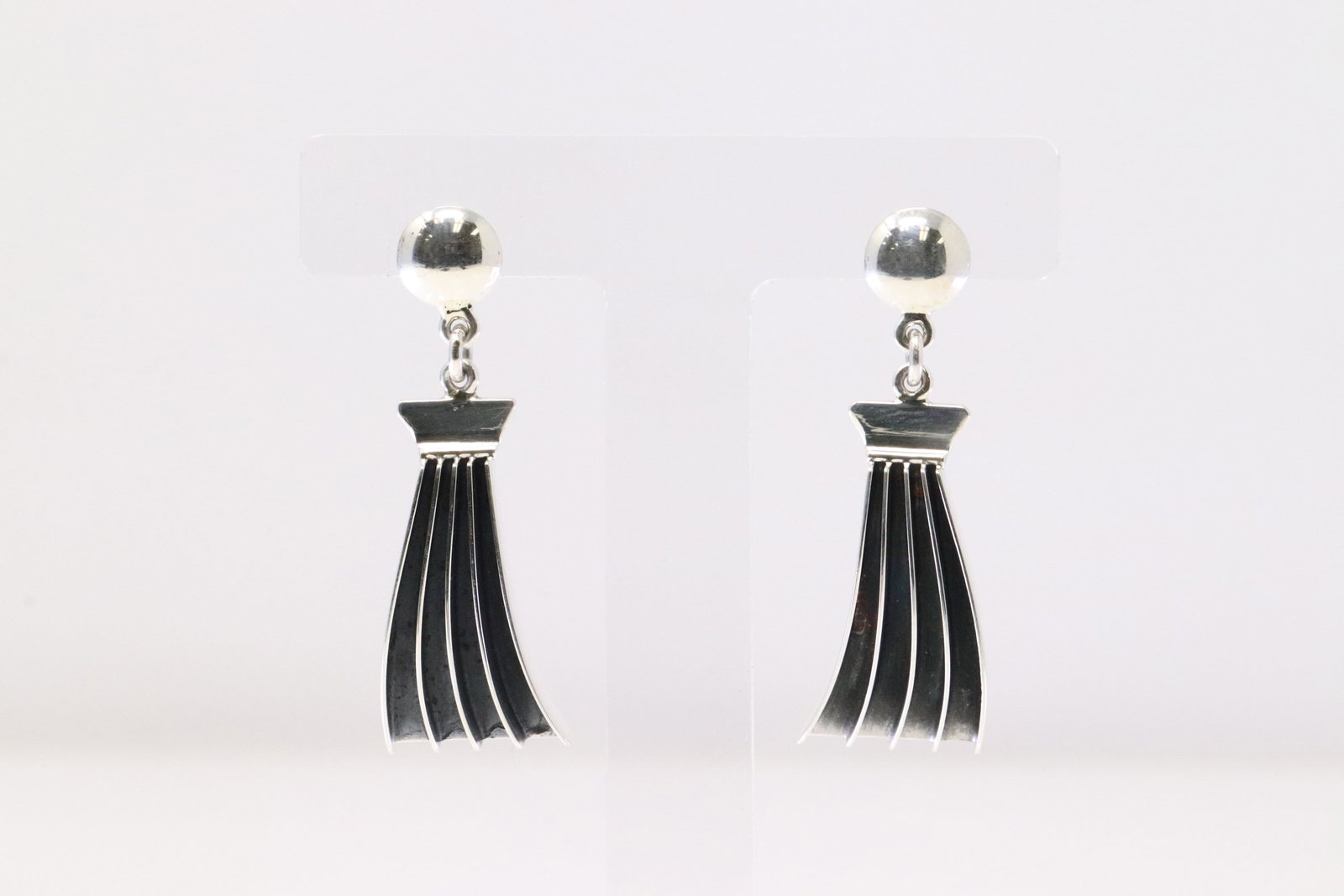 Native America Navajo Sterling Silver Wave Post / Dangling Earring's By James Bahe.: This is a Native America Navajo Sterling Silver Wave Post / Dangling Earring's By James Bahe.