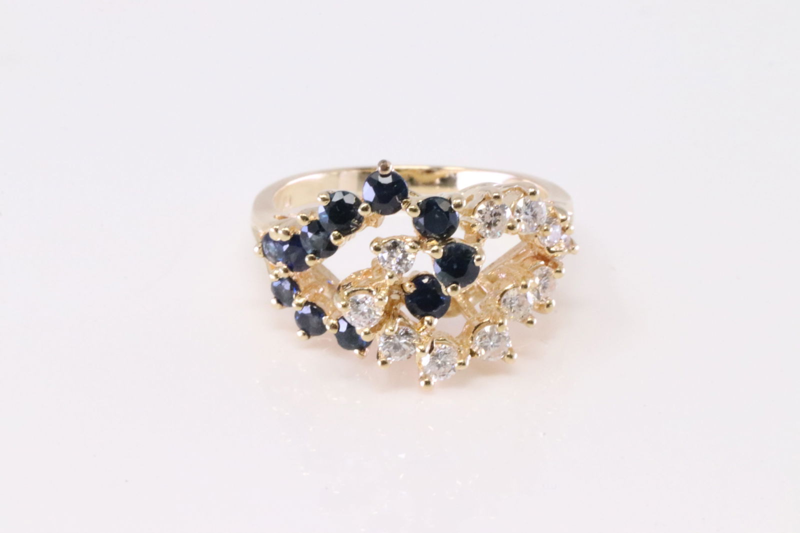 Sapphire & Diamond Ring 14Kt. (1 of 4)