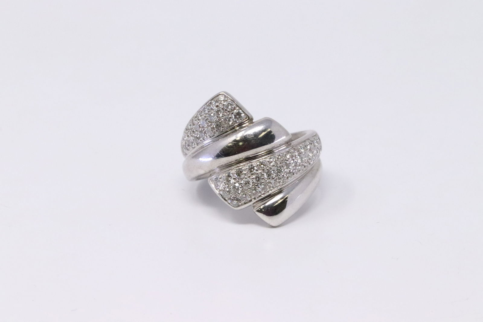 14k white Gold Ladies Diamond Ring (1 of 5)