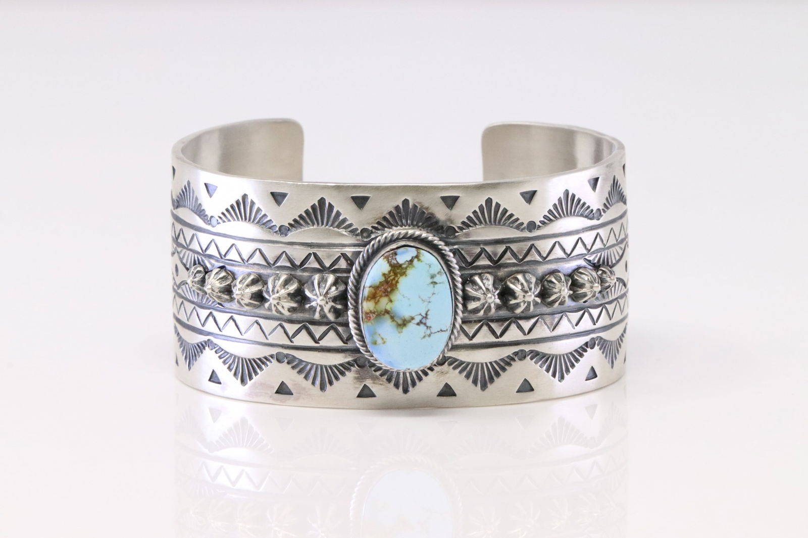 Native America Navajo Sterling Silver Golden Hills Turquoise Bracelet By Mark Yazzie. (1 of 4)
