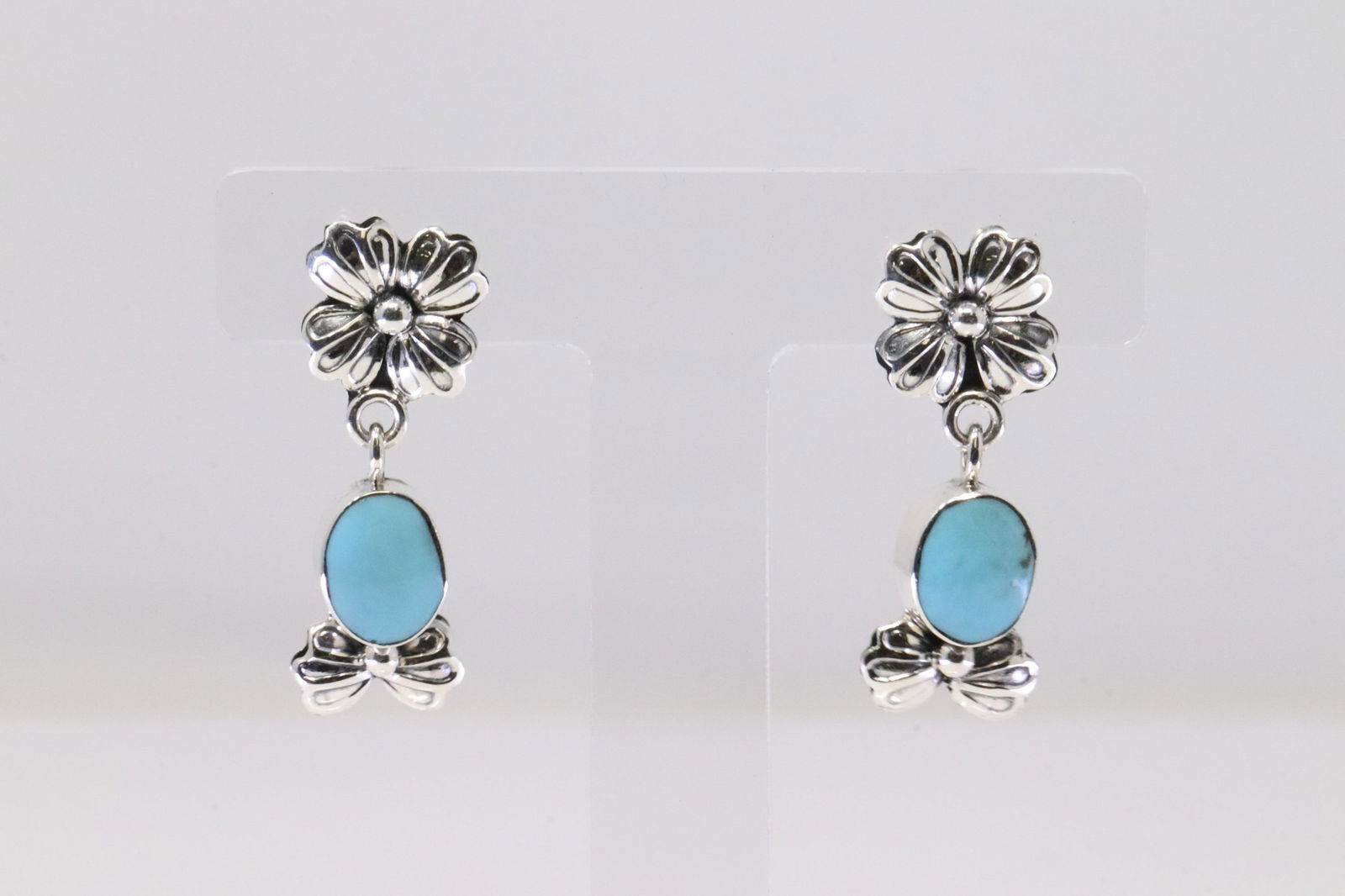 Native America Navajo Sterling Silver Turquoise Post / Dangling Earring's By Mike Smith.: This is a Native America Navajo Sterling Silver Turquoise Post / Dangling Earring's By Mike Smith.