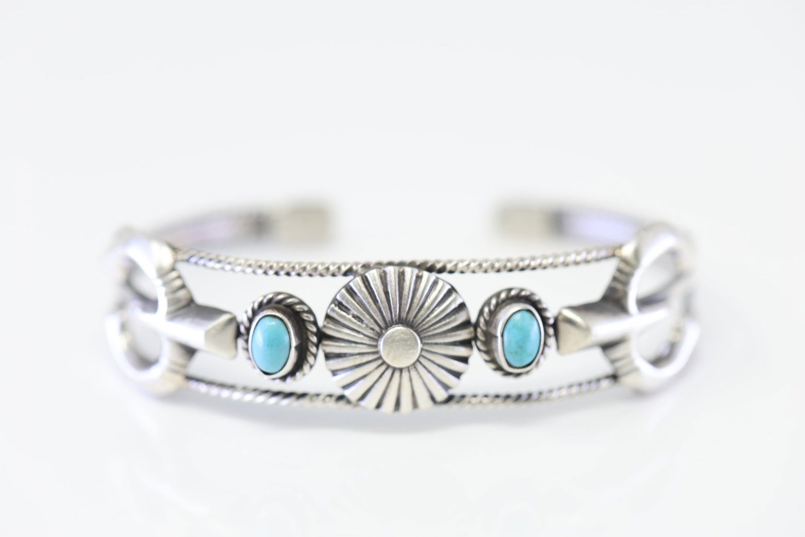 Native America Navajo Sterling Silver Turquoise Bracelet Cuff By Bobby Platero.: This is a Native America Navajo Sterling Silver Turquoise Bracelet Cuff By Bobby Platero.