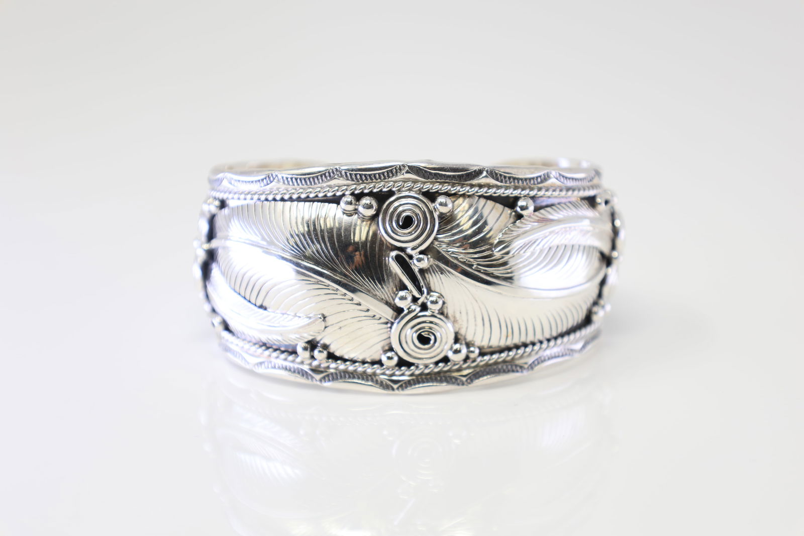 Native American Navajo Sterling Silver Bracelet Cuff By Darrell Morgan. (1 of 4)