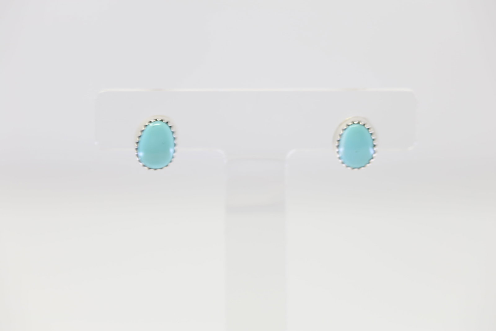 Native America Navajo Sterling Silver Turquoise Post Earring's By Ray Toith.: This is a Native America Navajo Sterling Silver Turquoise Post Earring's By Ray Toith.