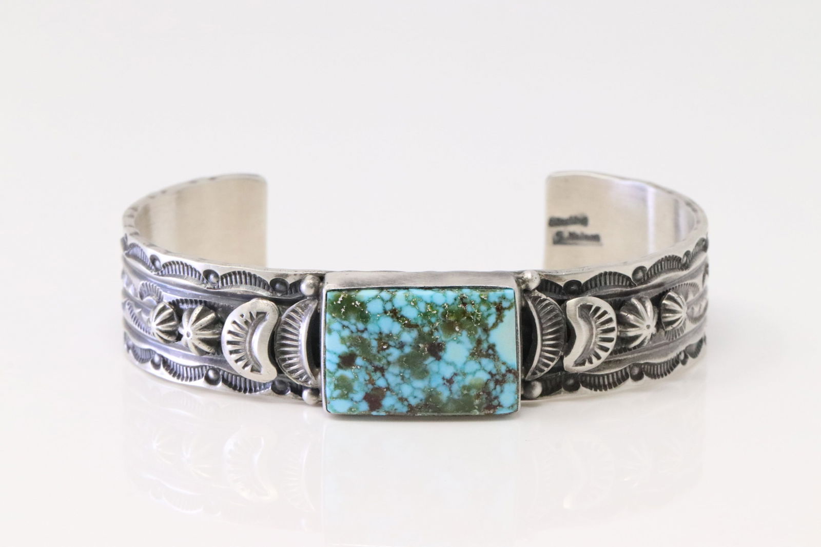 Native America Navajo Sterling Silver Kingman Turquoise Barcelet Cuff By G.Nelson. (1 of 4)