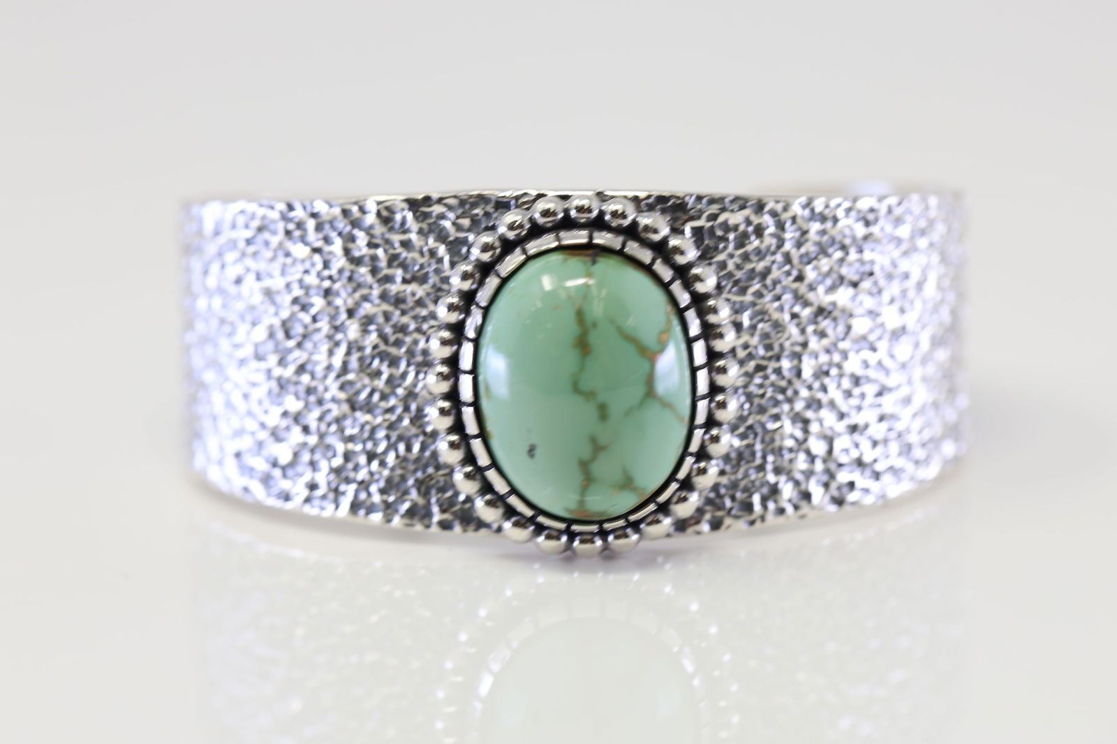 Native America Navajo Sterling Silver Turquoise Bracelet Cuff By D.Benally. (1 of 4)