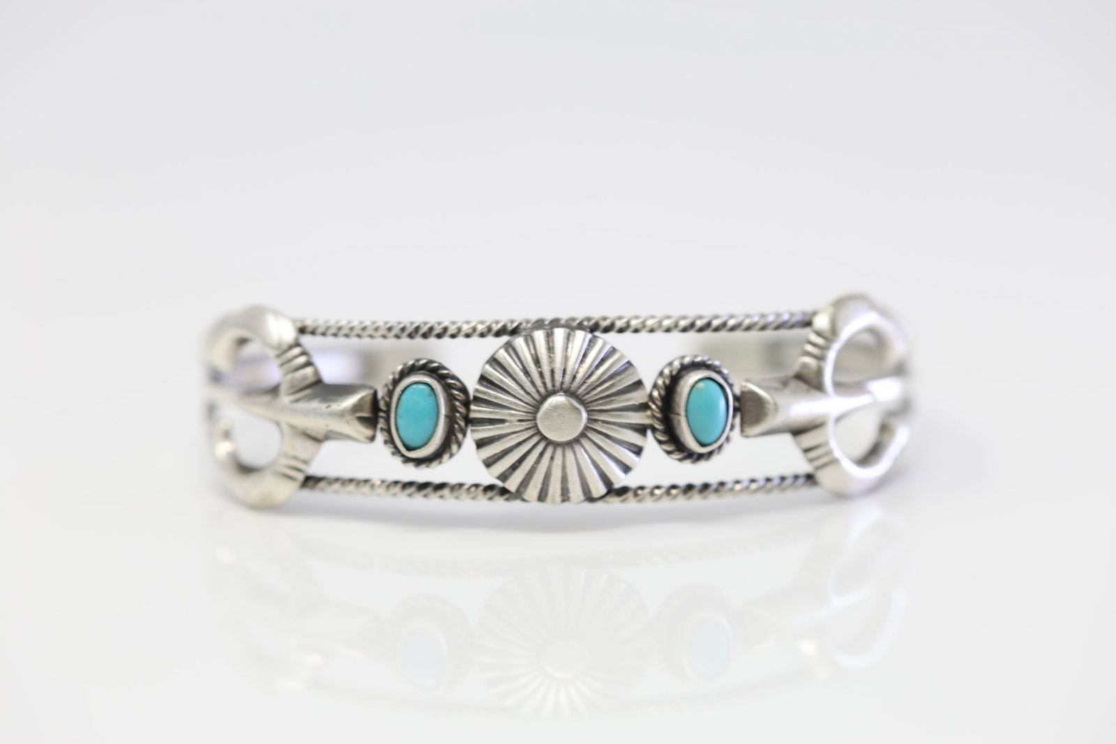 Native America Navajo Sterling Silver Turquoise Bracelet Cuff By Bobby Platero.: This is a Native America Navajo Sterling Silver Turquoise Bracelet Cuff By Bobby Platero.