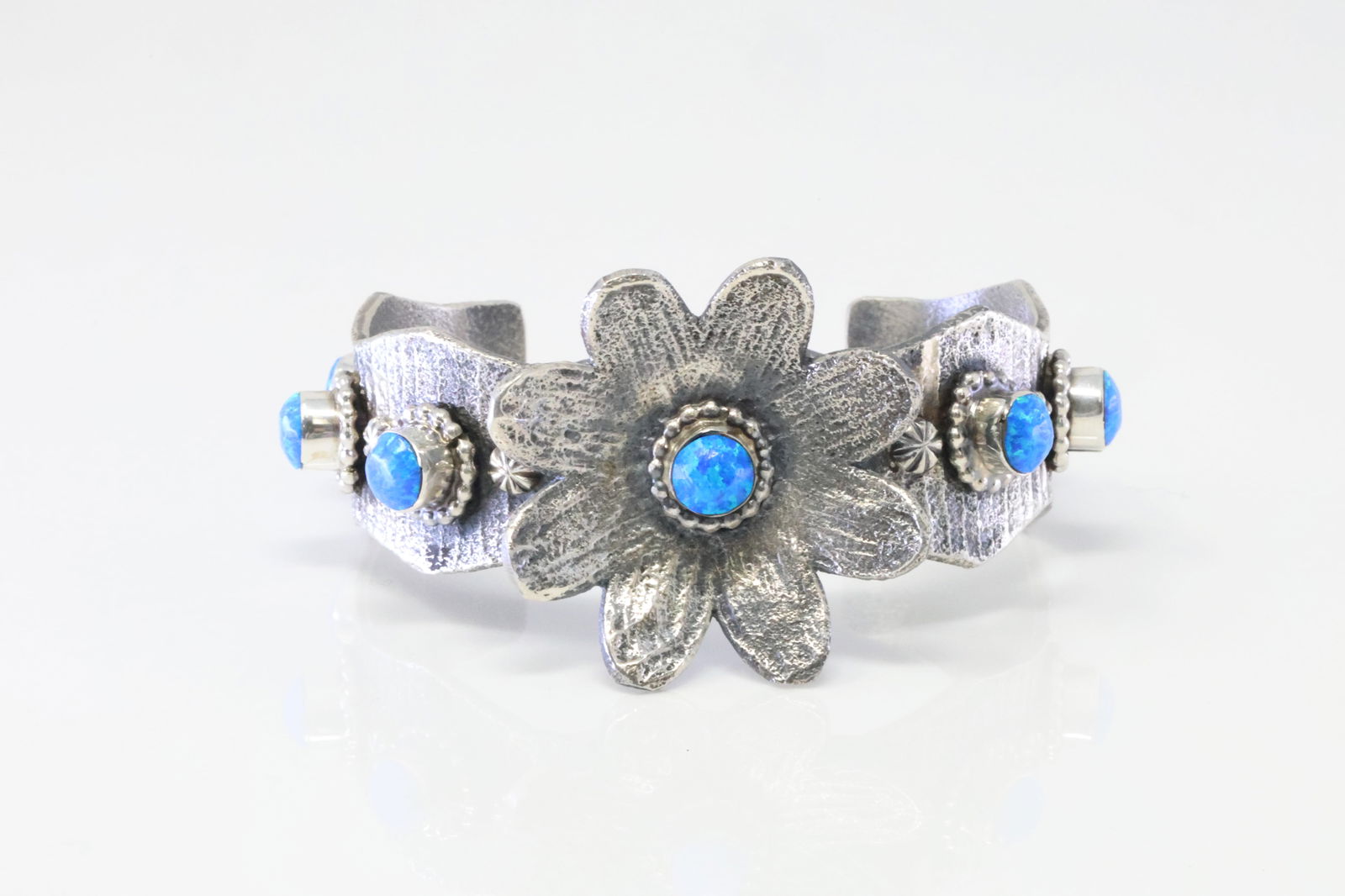 Native America Navajo Sterling Silver Blue Opal Bracelet Cuff By W.D. (1 of 4)