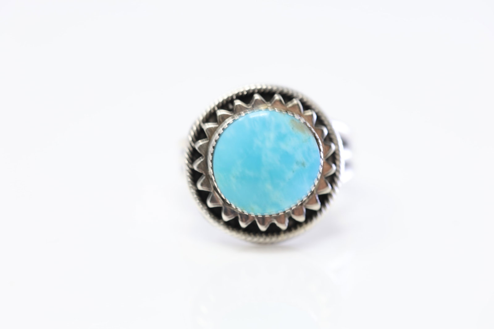 Native American Navajo Sterling Silver Turquoise Ring By Daniel Dakai.: This is a Native American Navajo Sterling Silver Turquoise Ring By Daniel Dakai. Ring size: 7.00.