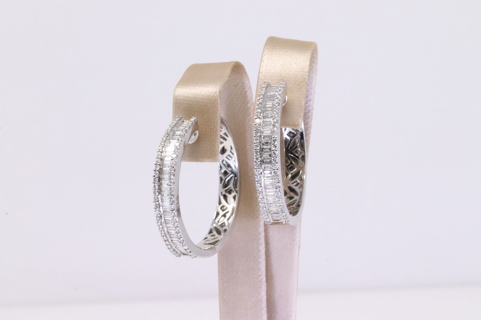 Huggie Hoop Diamond Earring 14Kt. (1 of 7)