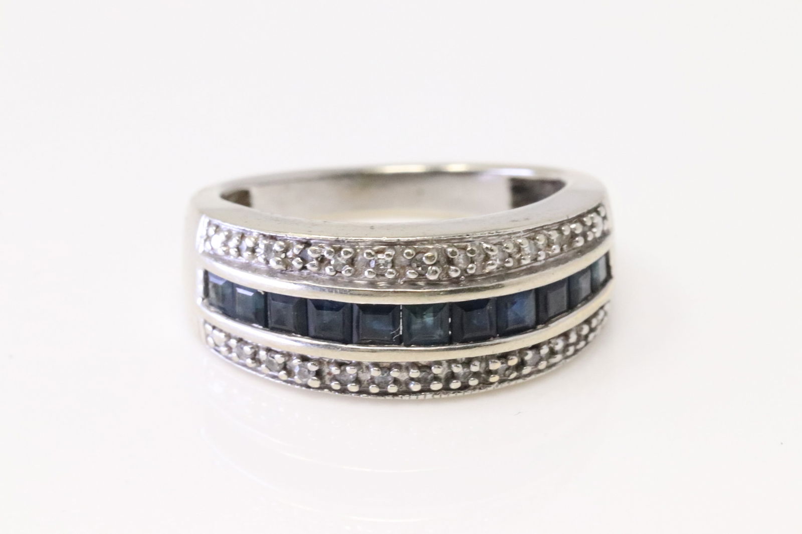 Sapphire & Diamond Ring 10Kt. (1 of 4)