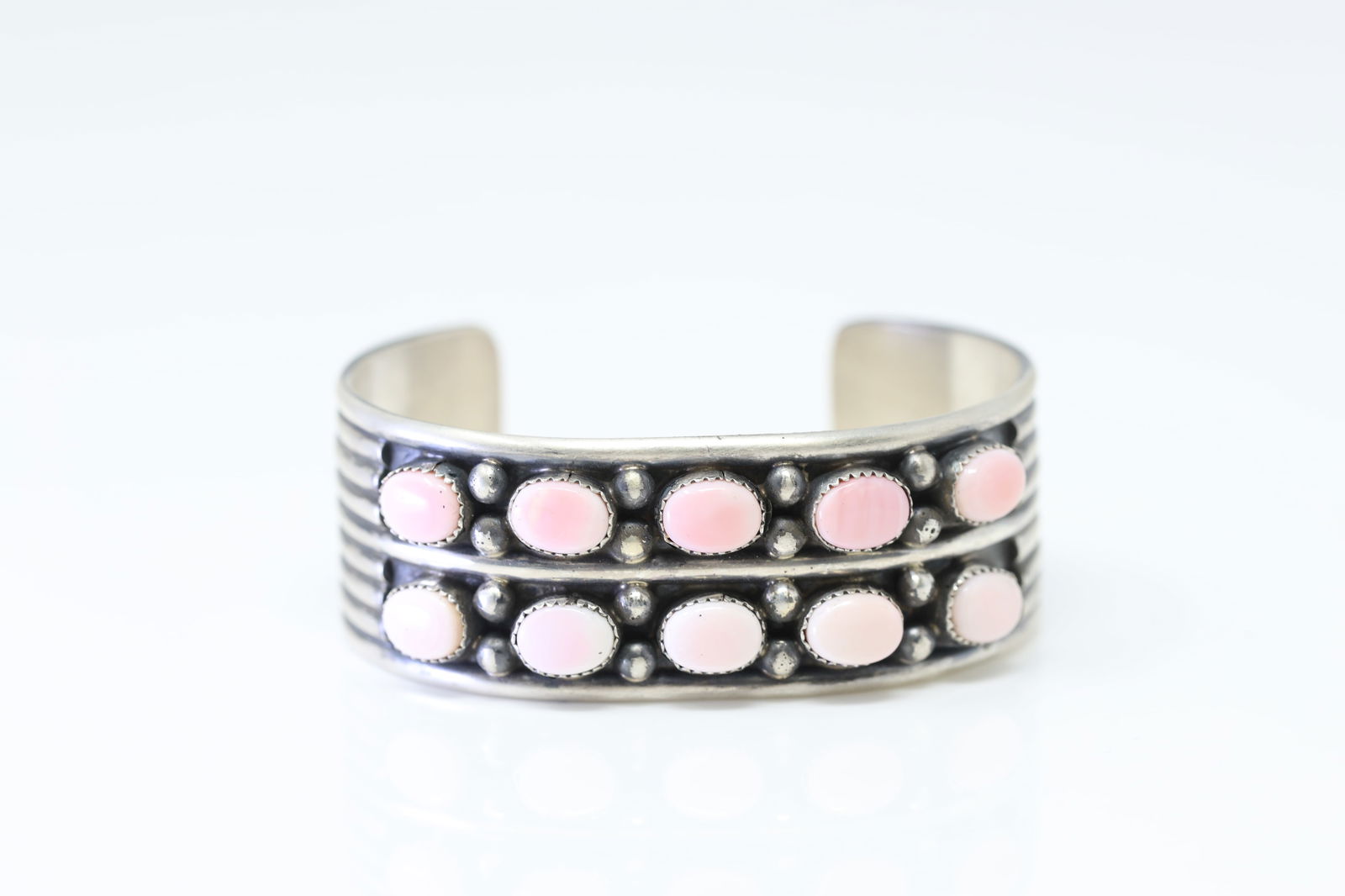 Native America Navajo Sterling Silver Pink Concho Shell Bracelet Cuff By Paul Largo. (1 of 4)
