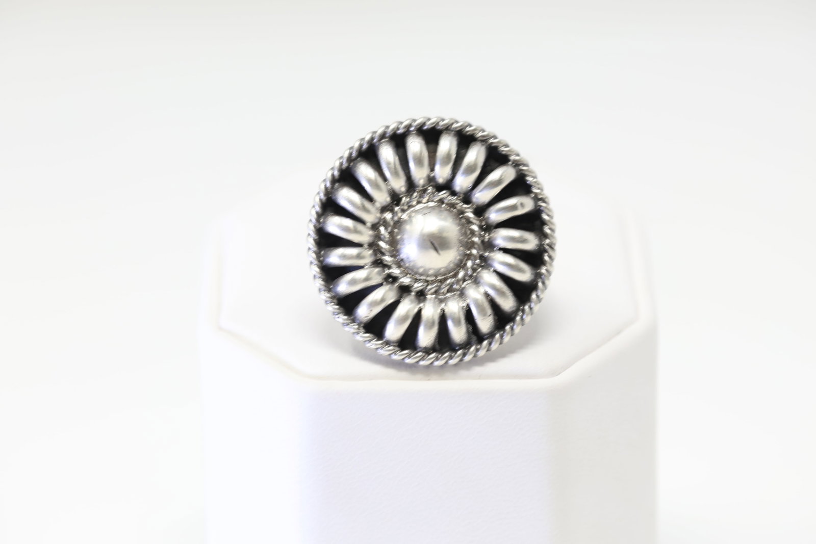 Native America Navajo Sterling Silver Stardrop Ring By Manuel Johnson.: This is a Native America Navajo Sterling Silver Stardrop Ring By Manuel Johnson. Ring size: 8.50.