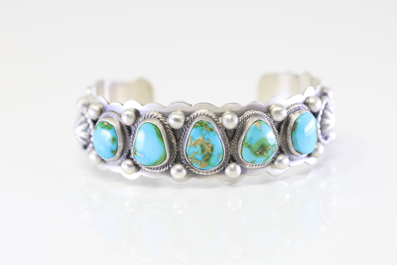 Native America Navajo Sterling Silver Sonora Gold Turquoise Bracelet Cuff By Tom Lewis.: This is a Native America Navajo Sterling Silver Sonora Gold Turquoise Bracelet Cuff By Tom Lewis.