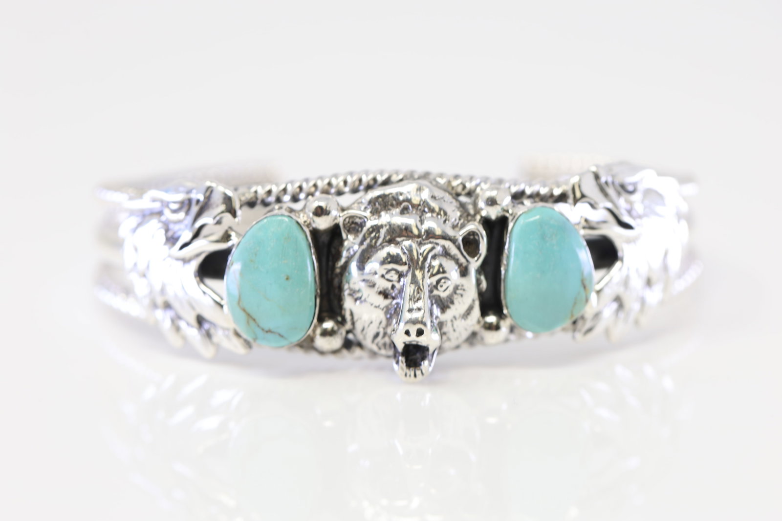 Native America Navajo Sterling Silver Turquoise Bear Bracelet Cuff By Bobby Platero.: This is a Native America Navajo Sterling Silver Turquoise Bear Bracelet Cuff By Bobby Platero.