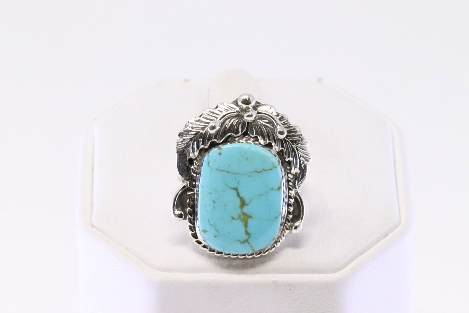 Native America Navajo Sterling Silver Turquoise Ring By James Manygoats.: This is a Native America Navajo Sterling Silver Turquoise Ring By James Manygoats. Ring size: 7.75.