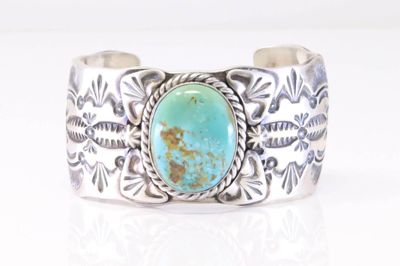 Native America Navajo Sterling Silver Turquoise Bracelet Cuff By Victor Thompson. (1 of 5)