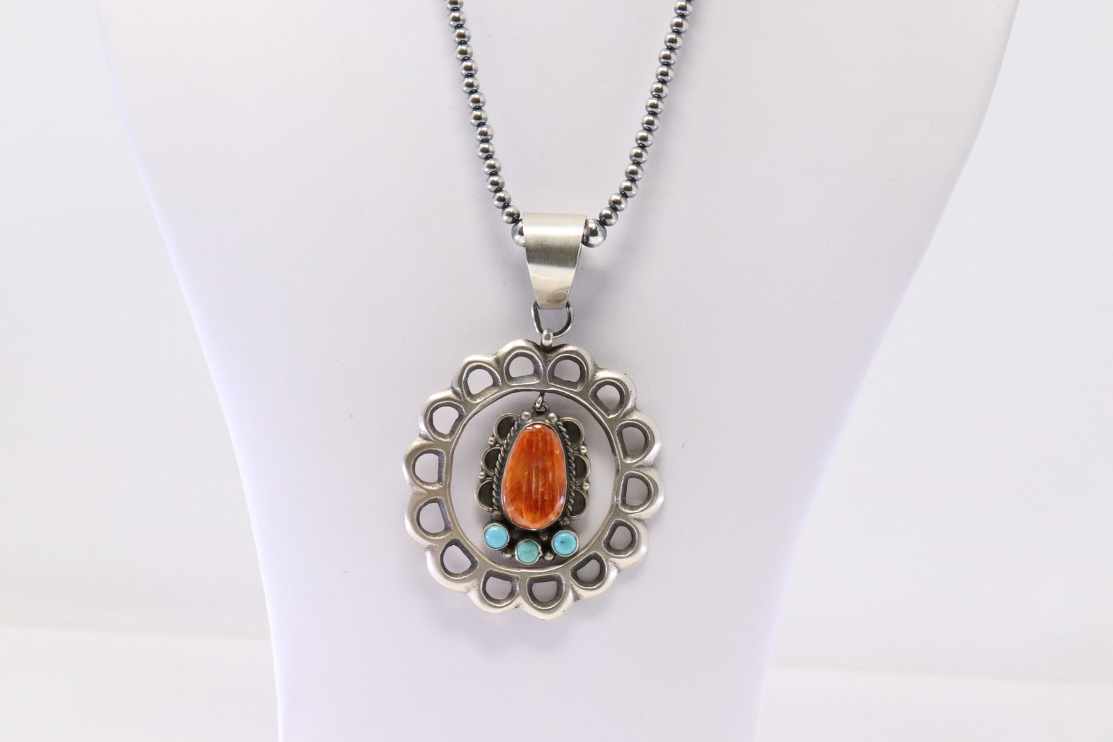 Native America Navajo Sterling Silver Spiny Oyster & Turquoise Pendant By Lee Brown. With Pearl: This is a Native America Navajo Sterling Silver Spiny Oyster & Turquoise Pendant By Lee Brown. With Pearl Beaded Sterling Silver Machine Made Necklace. Necklace length: 16.00"