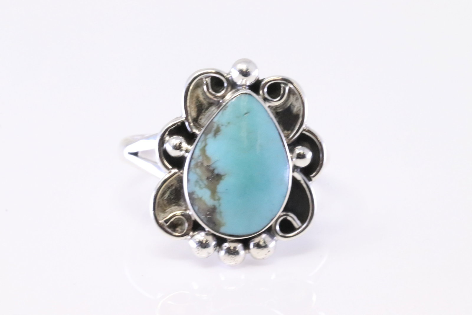 Native American Navajo Sterling Silver Turquoise Ring By Sheena Jack.: This is a Native American Navajo Sterling Silver Turquoise Ring By Sheena Jack. Ring size: 8.00.
