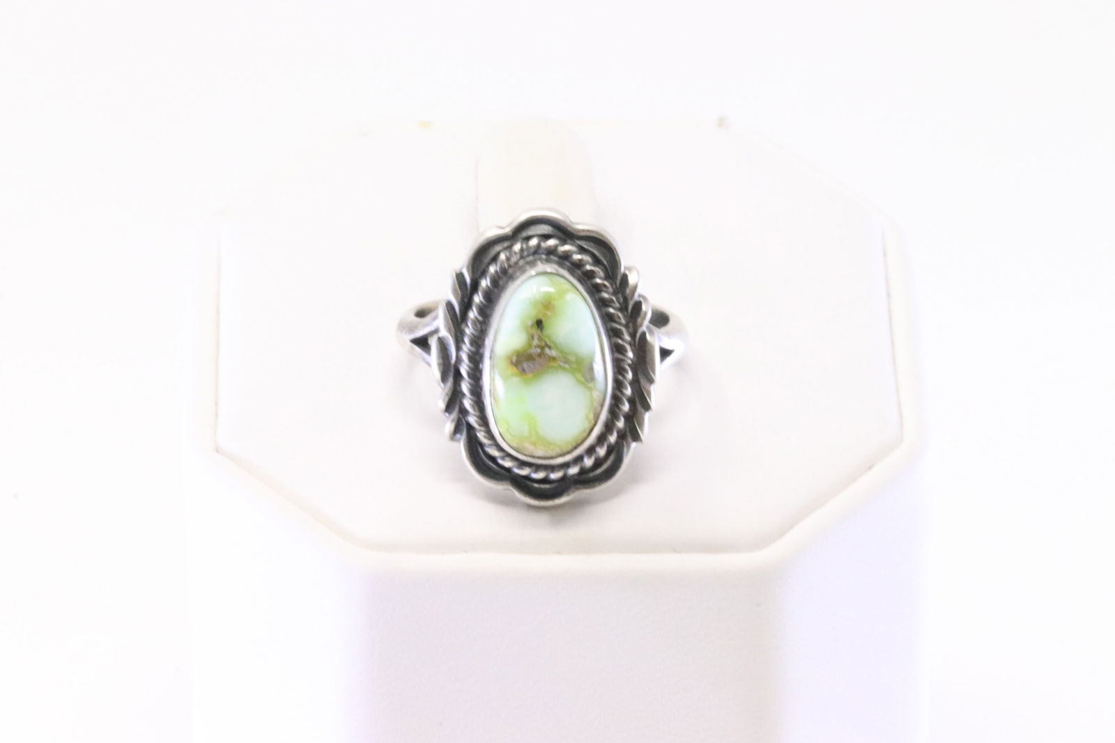 Native America Navajo Sterling Silver Palomino Ring By V.Chee. (1 of 4)