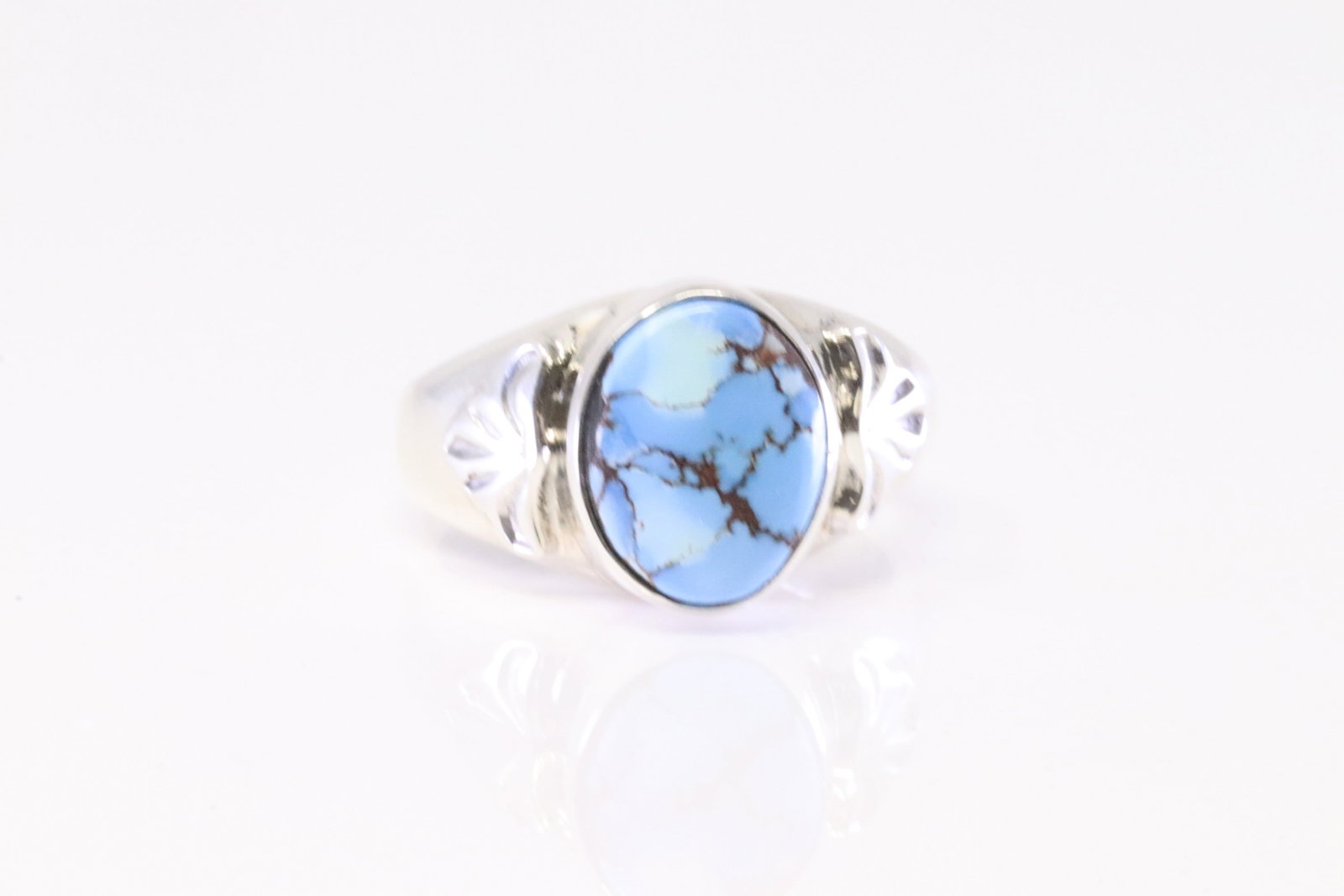 Native America Navajo Sterling Silver Golden Hills Turquoise Ring By Rick.: This is a Native America Navajo Sterling Silver Golden Hills Turquoise Ring By Rick. Ring size: 10.25.