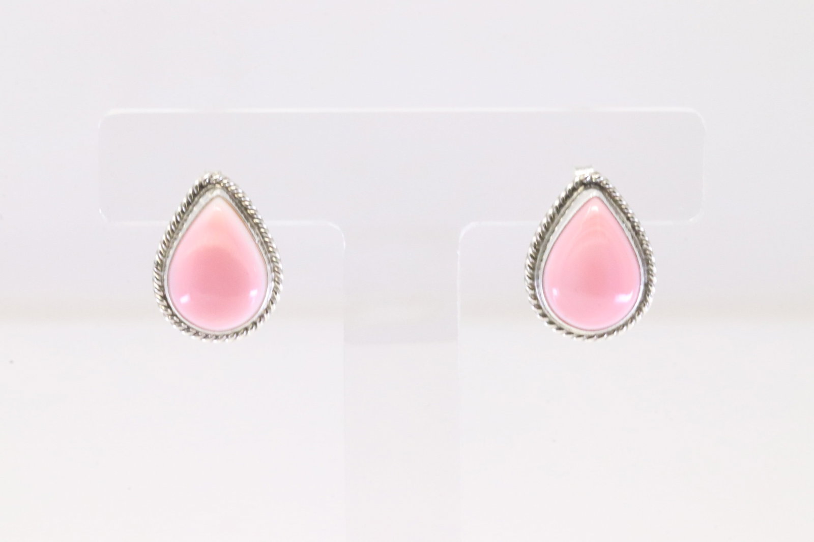 Native America Navajo Sterling Silver Pink Shell Concho Post Earring's By Byron Begay.: This is a Native America Navajo Sterling Silver Pink Shell Concho Post Earring's By Byron Begay.