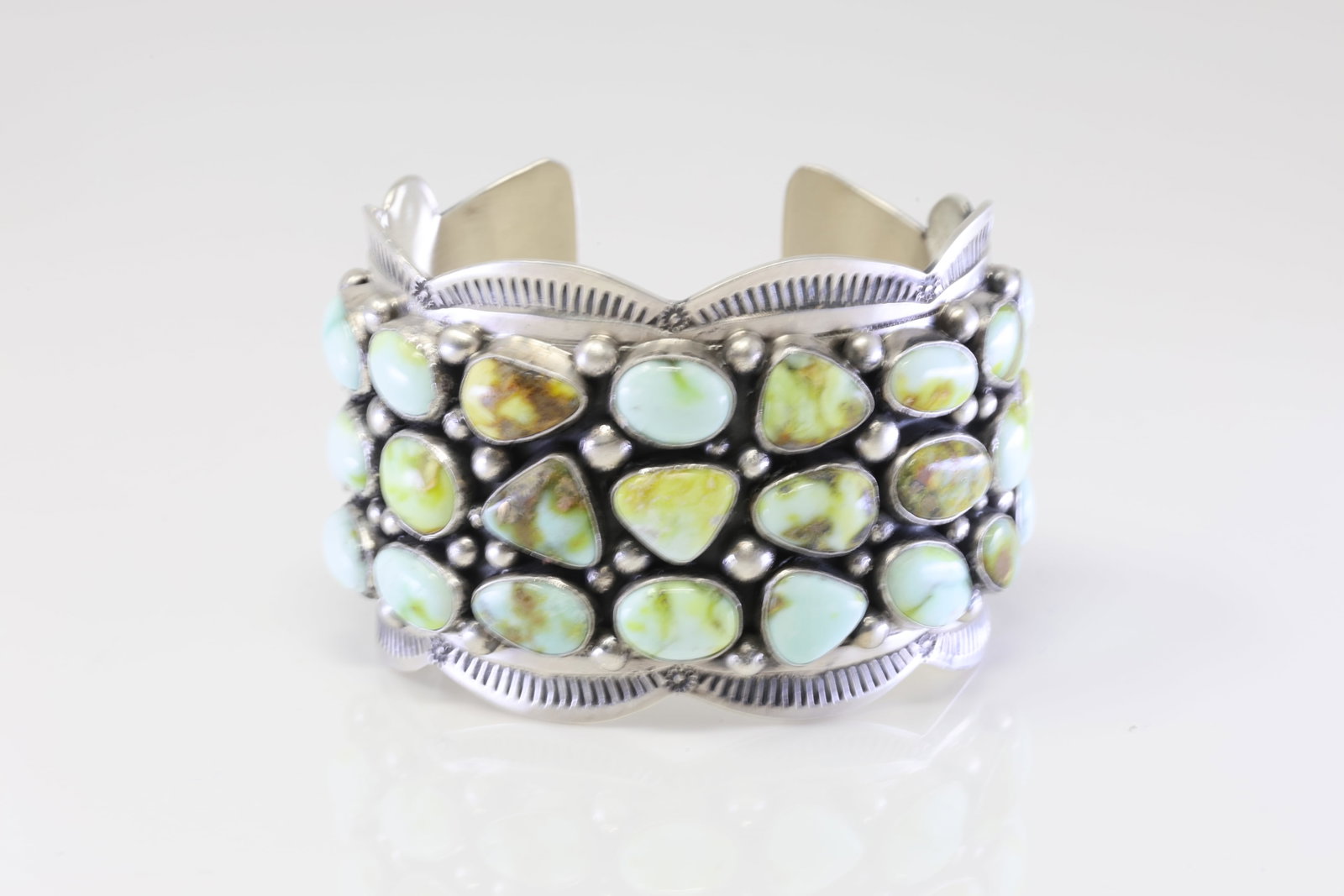 Native America Navajo Sterling Silver Palomino Bracelet Cuff By Tom Lewis.: This is a Native America Navajo Sterling Silver Palomino Bracelet Cuff By Tom Lewis. Total weight: 98.90 Grams.