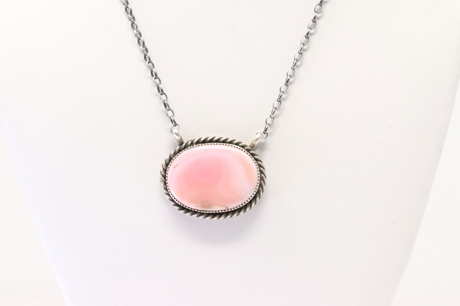 Native American Navajo Sterling Silver Pink Concho Shell Necklace By Rena Shelly. (1 of 4)