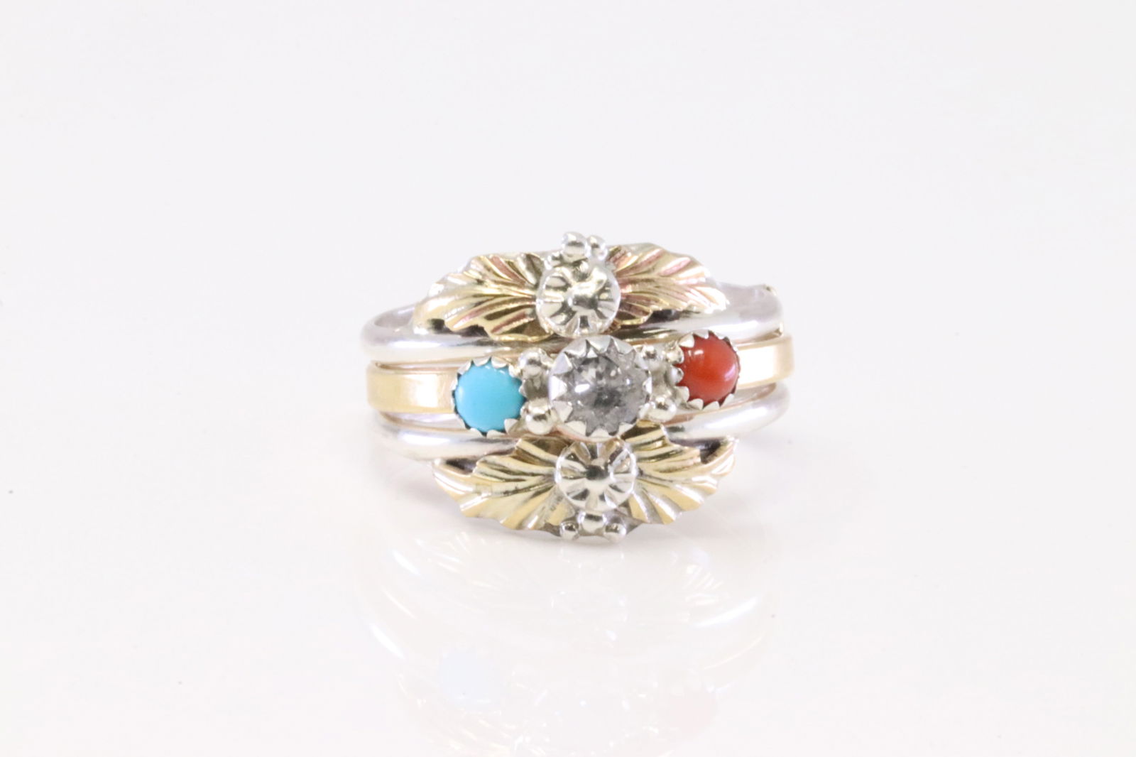 Native America Navajo Sterling Silver Multi-Color Stone Ring By Virginia.: This is a Native America Navajo Sterling Silver Multi-Color Stone Ring By Virginia. Ring size: 6.00.