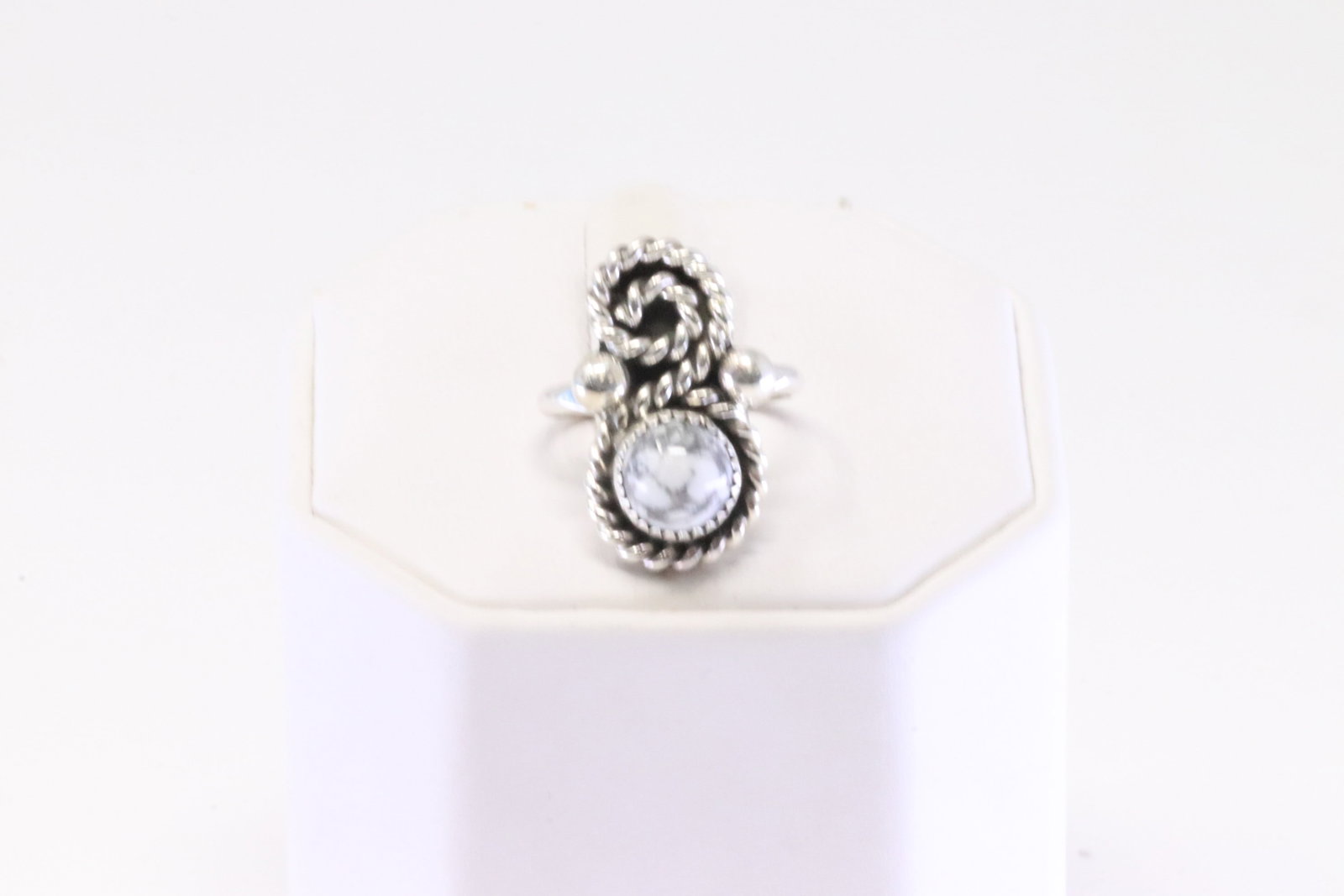 Native America Navajo Sterling Silver White Buffalo Ring By R. (1 of 4)