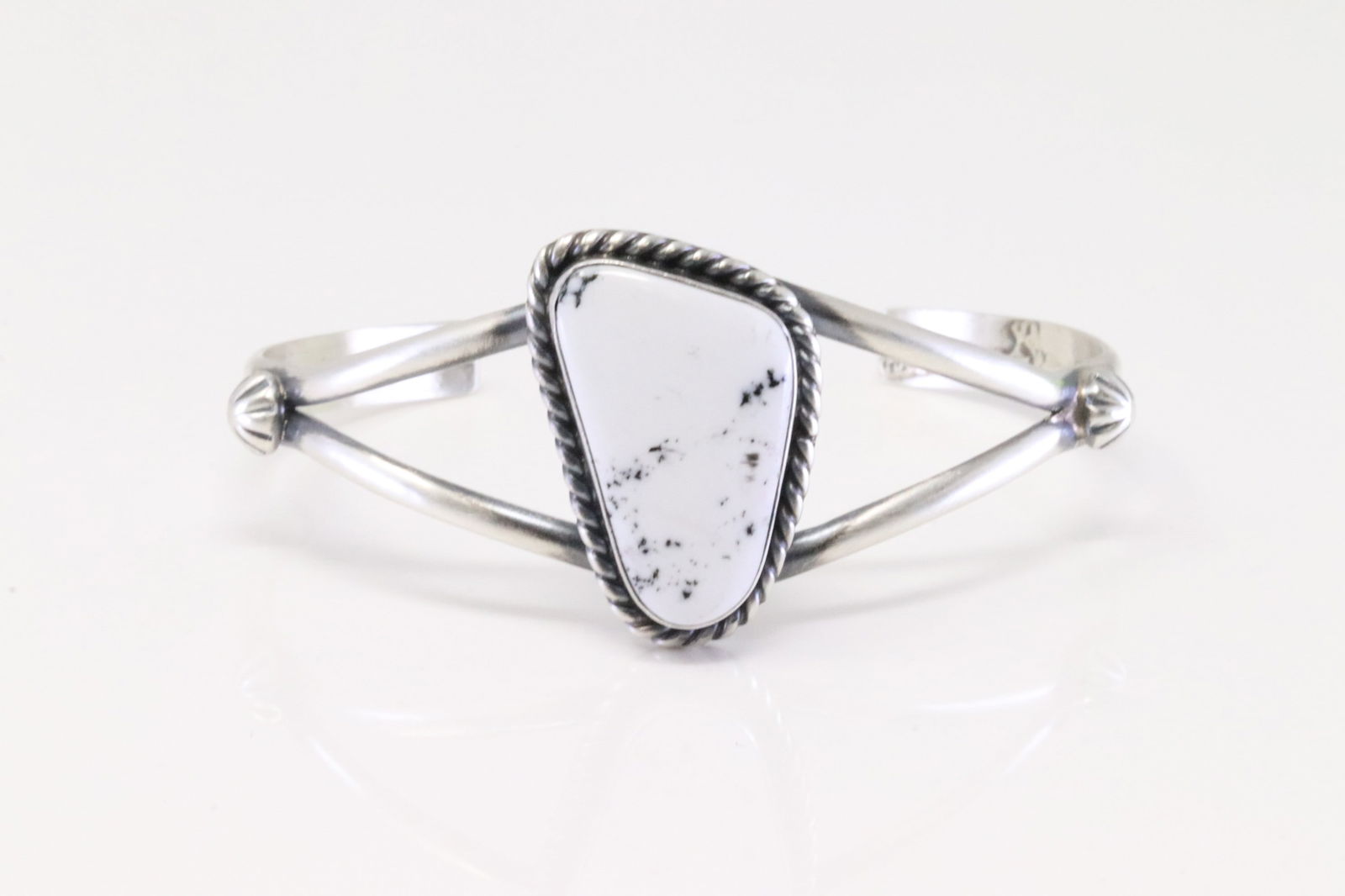 Native America Navajo Sterling Silver White Buffalo Bracelet Cuff By Augustine Largo. (1 of 4)